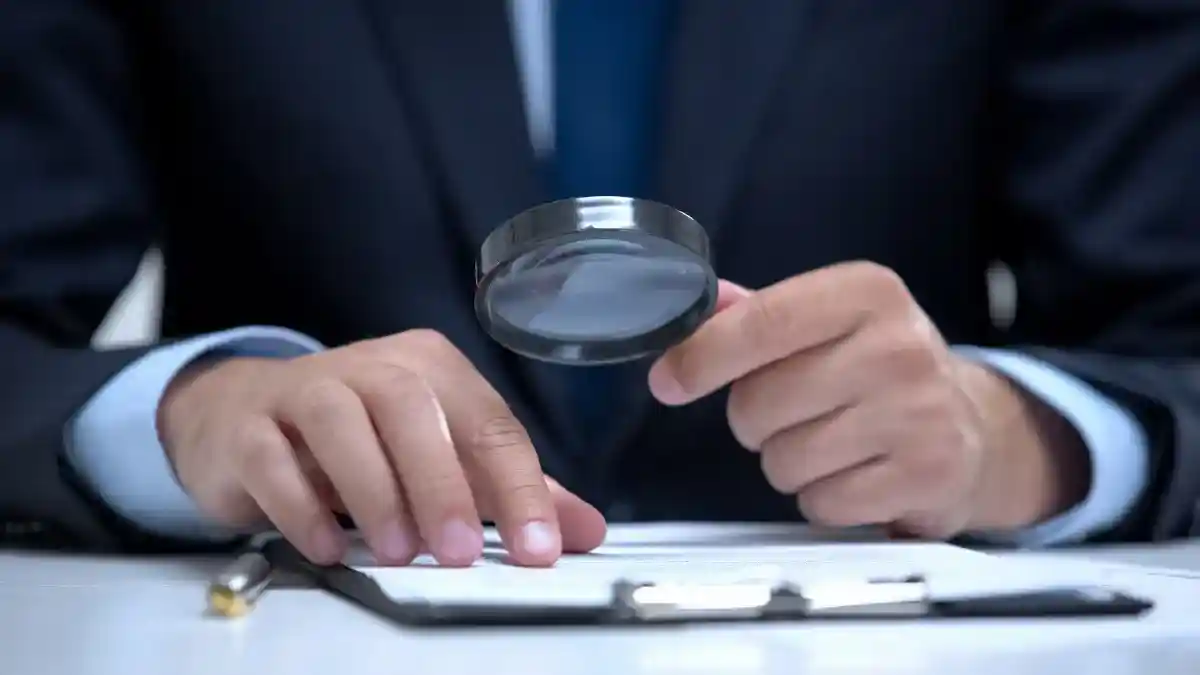 Que formação é necessária para peritos grafotécnicos: Requisitos básicos