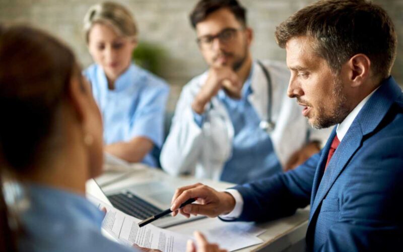 O que faz um advogado especialista em Direito da Saúde