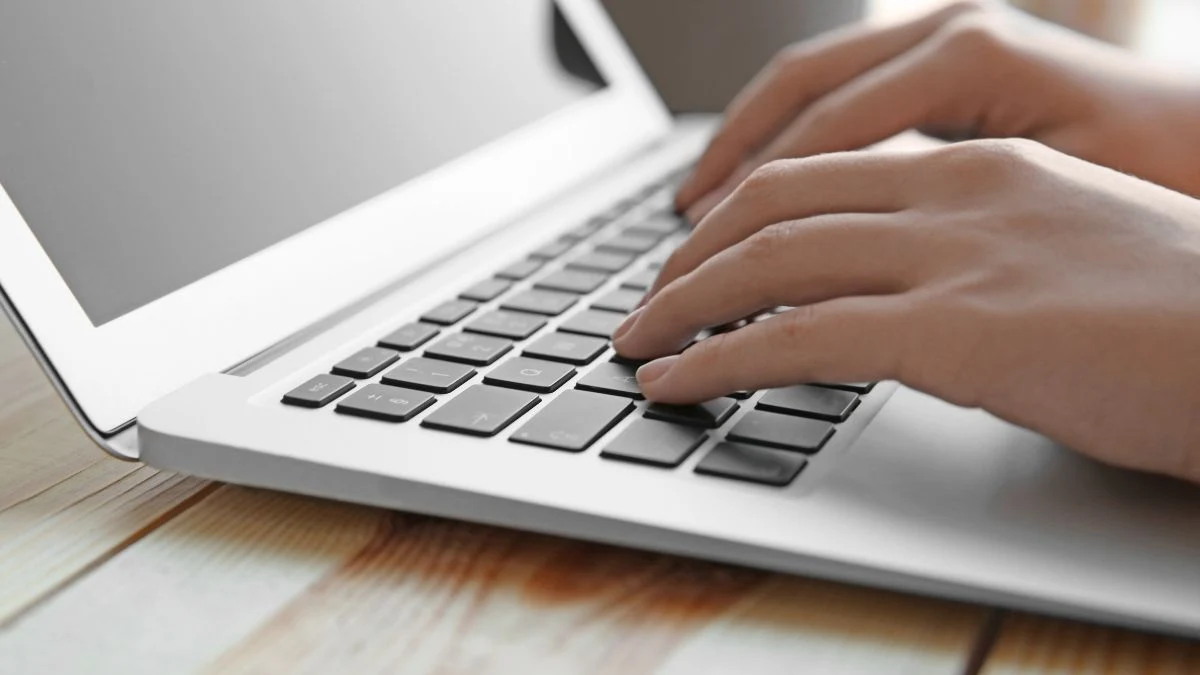Como verificar informações antes de confiar em alguém na internet